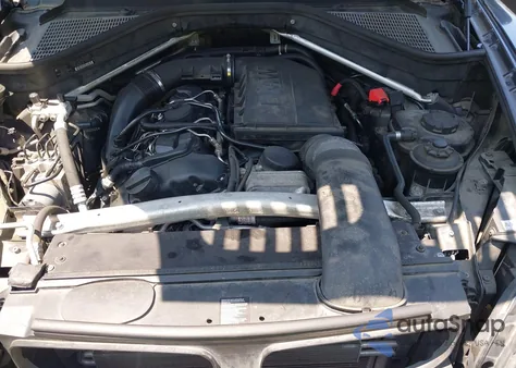 2013 BMW X5 xDrive35I/xDrive35I Premium/xDrive35I Sport Activity z USA, uszkodzony, nr VIN 5UXZV4C50D0B20525